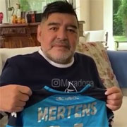 Maradona: "Sono orgoglioso di Mertens"